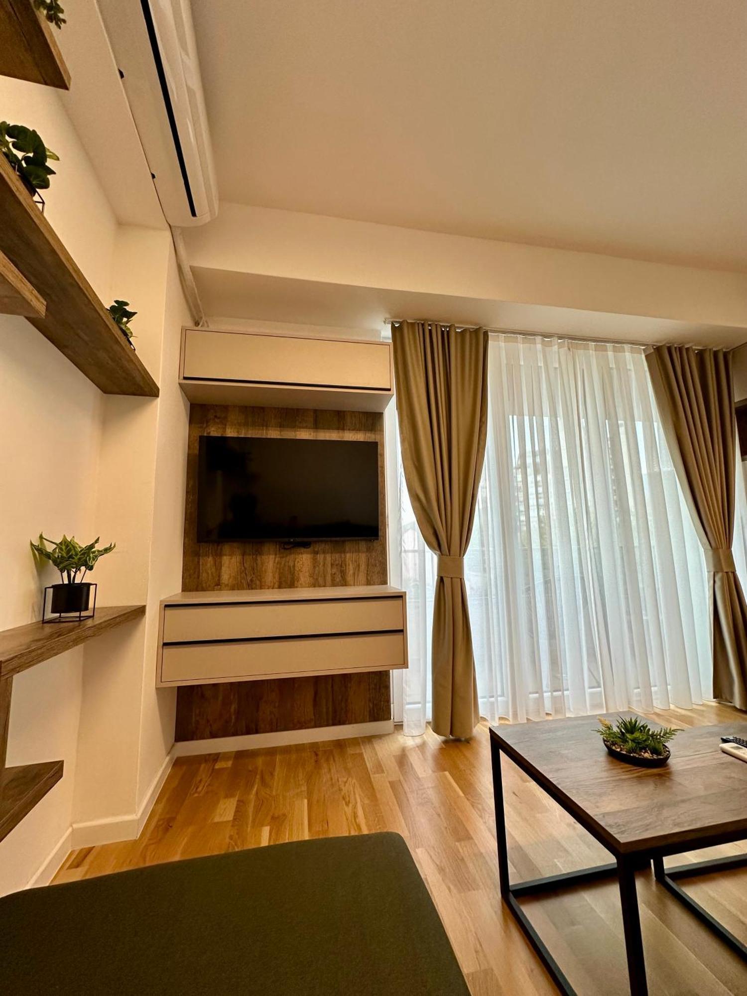 Downtown Riverside Apartments Skopje Zewnętrze zdjęcie